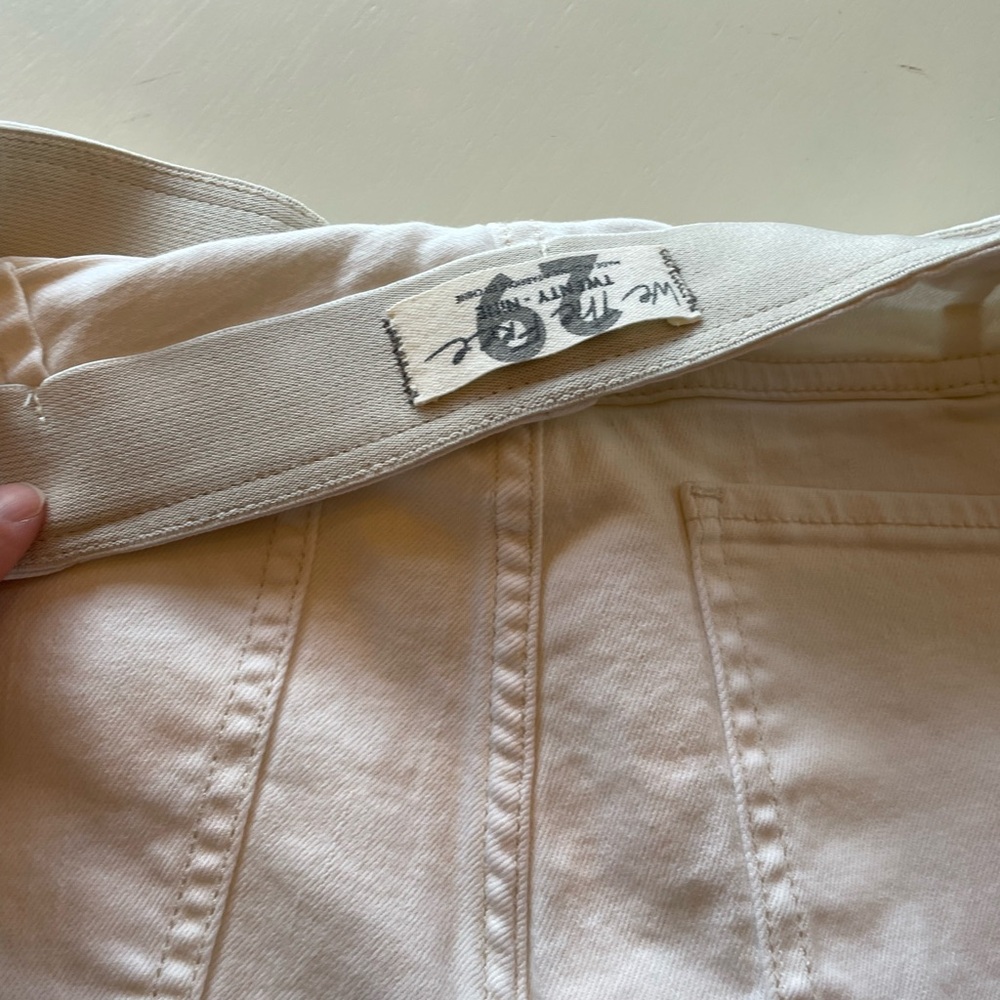 WE THE FREE PEOPLE ! Pull on and stretchy ! White Flared Pants - Size 29 - GUC - Picture 9 of 9